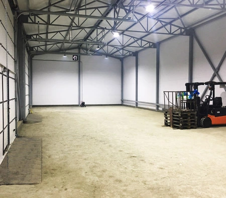 Здание из сэндвич-панелей раз-м 10х36х5 м